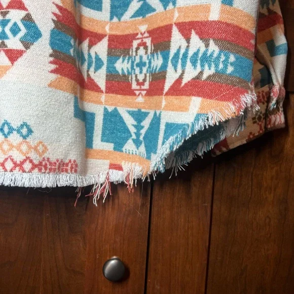 Southwestern Patterned Jacket Shirt Women’s Medium - Picture 4 of 7